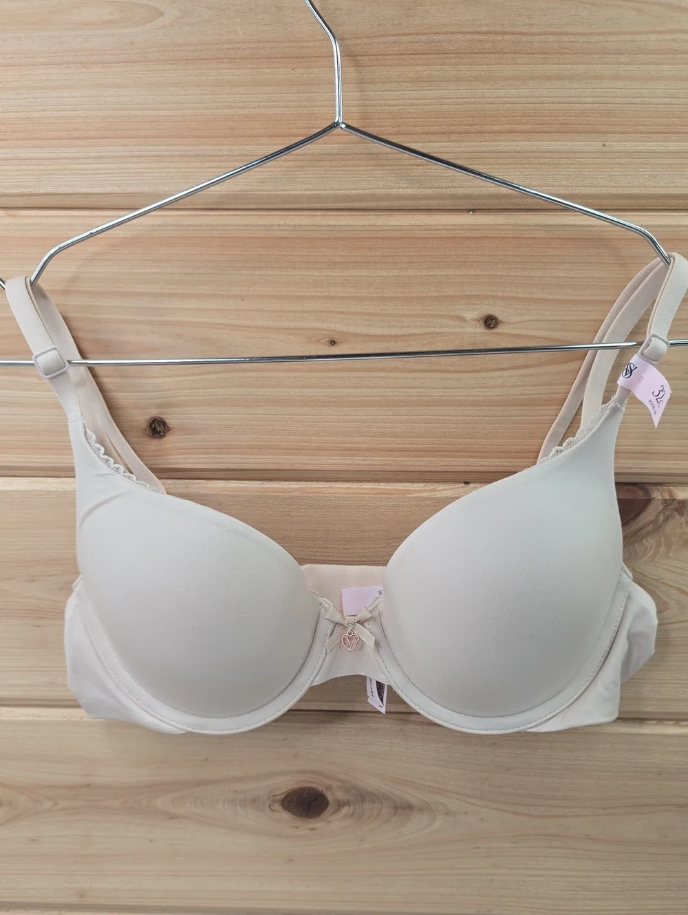 VS Body By Victoria Perfect Shape Push-Up Smooth Bra Sz 32C NWT - Picture 3 of 7